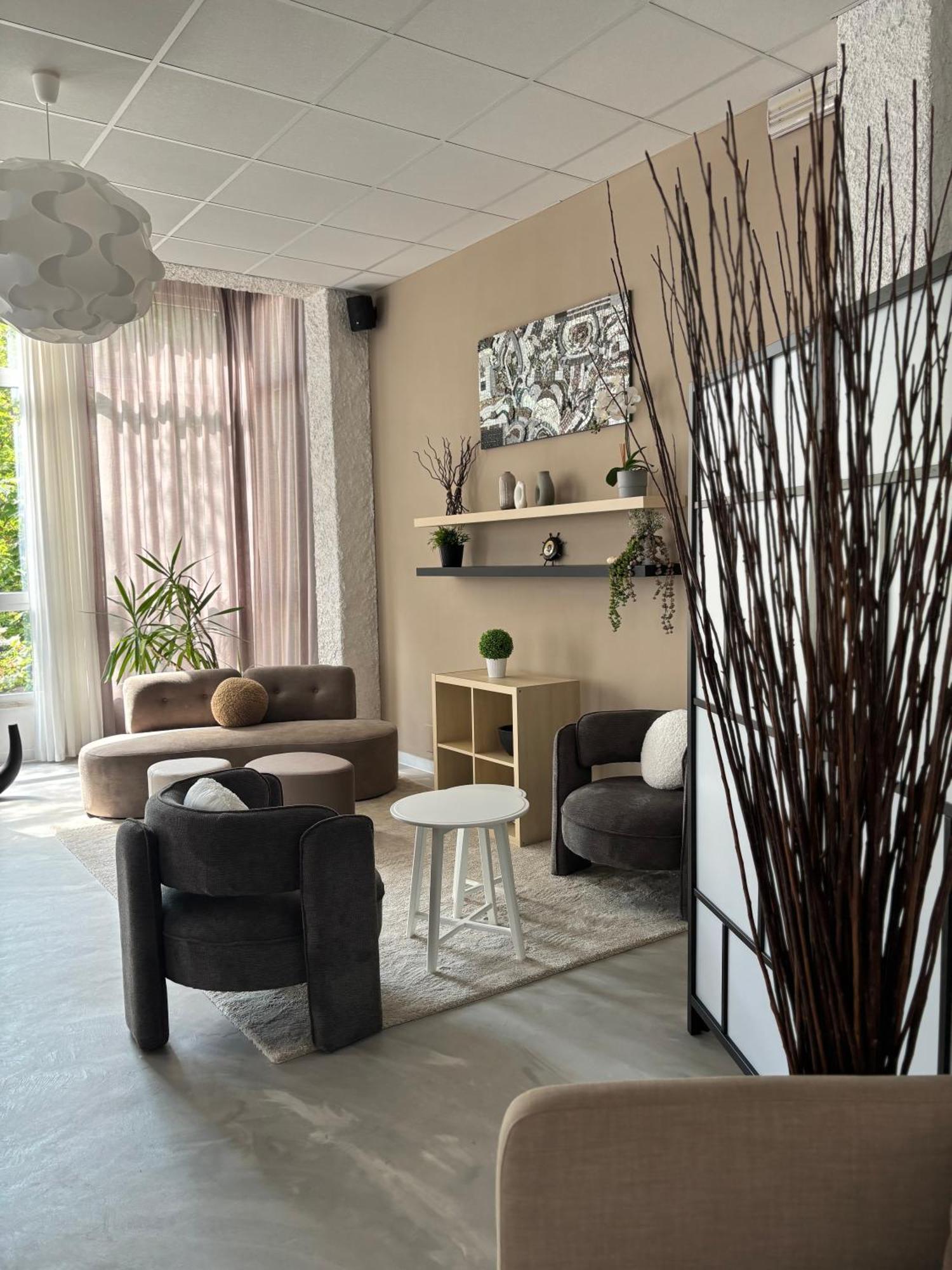 Hotel Augustus ميلانو ماريتيما المظهر الخارجي الصورة