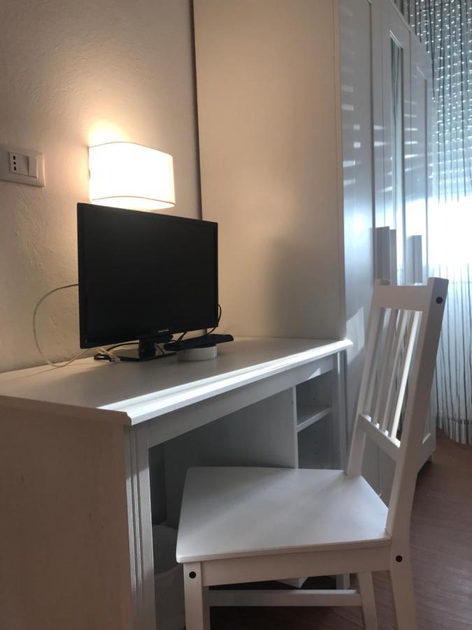 Hotel Augustus ميلانو ماريتيما المظهر الخارجي الصورة