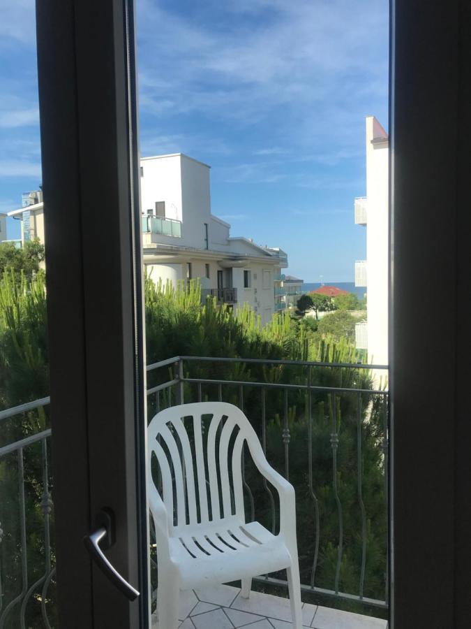 Hotel Augustus ميلانو ماريتيما المظهر الخارجي الصورة